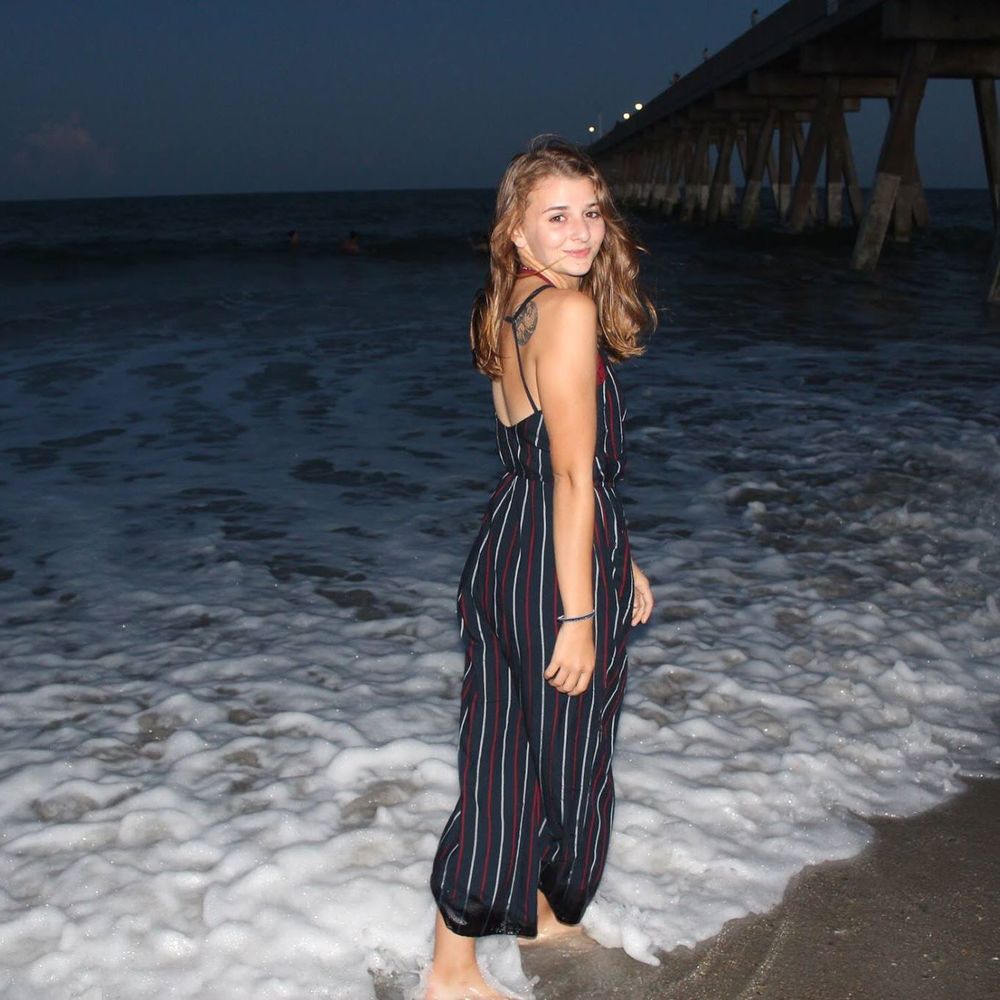 Meet your Posher, Chloe